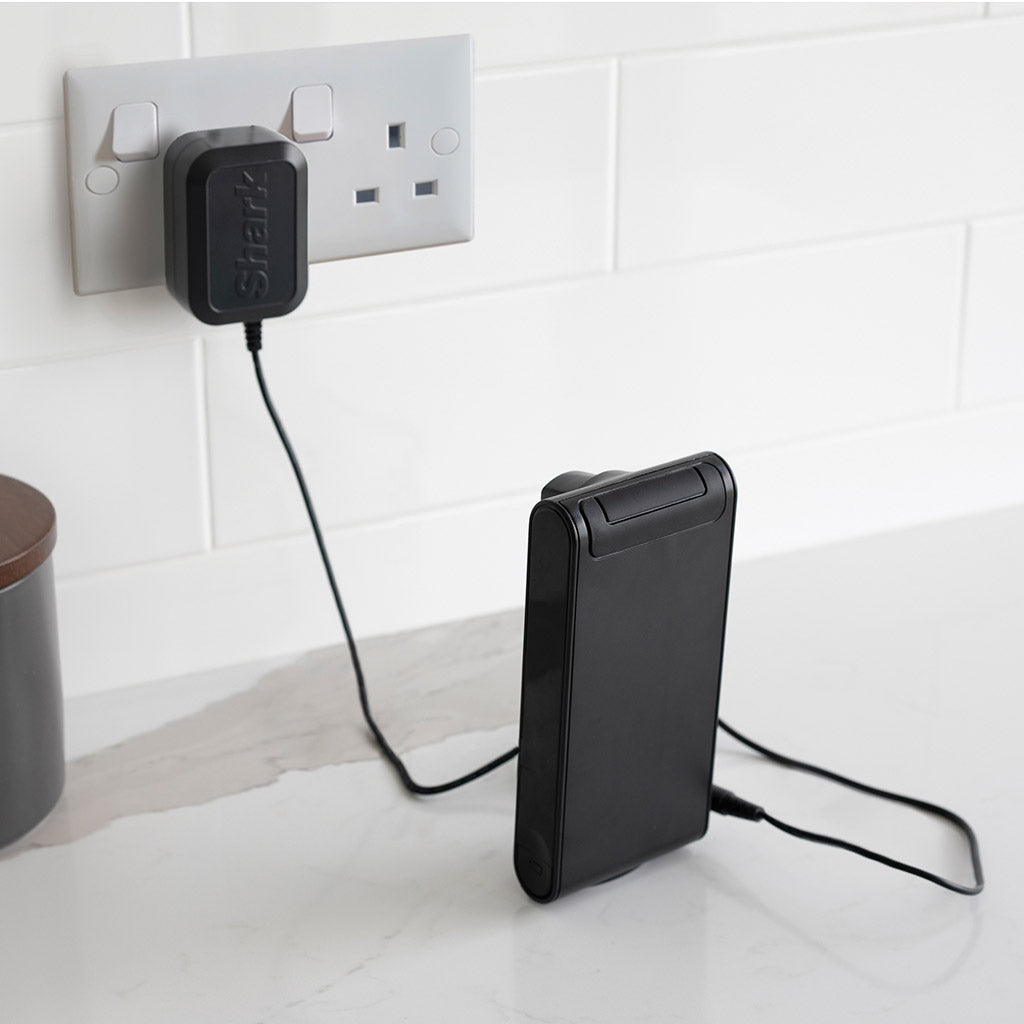 Shark Stratos Anti Hair Wrap Plus Pet Pro Cordless Vacuum (Single Battery) IZ400UKT